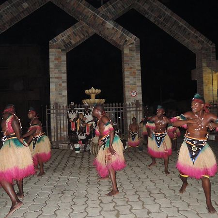 Benin Royal Hotel コトヌー エクステリア 写真
