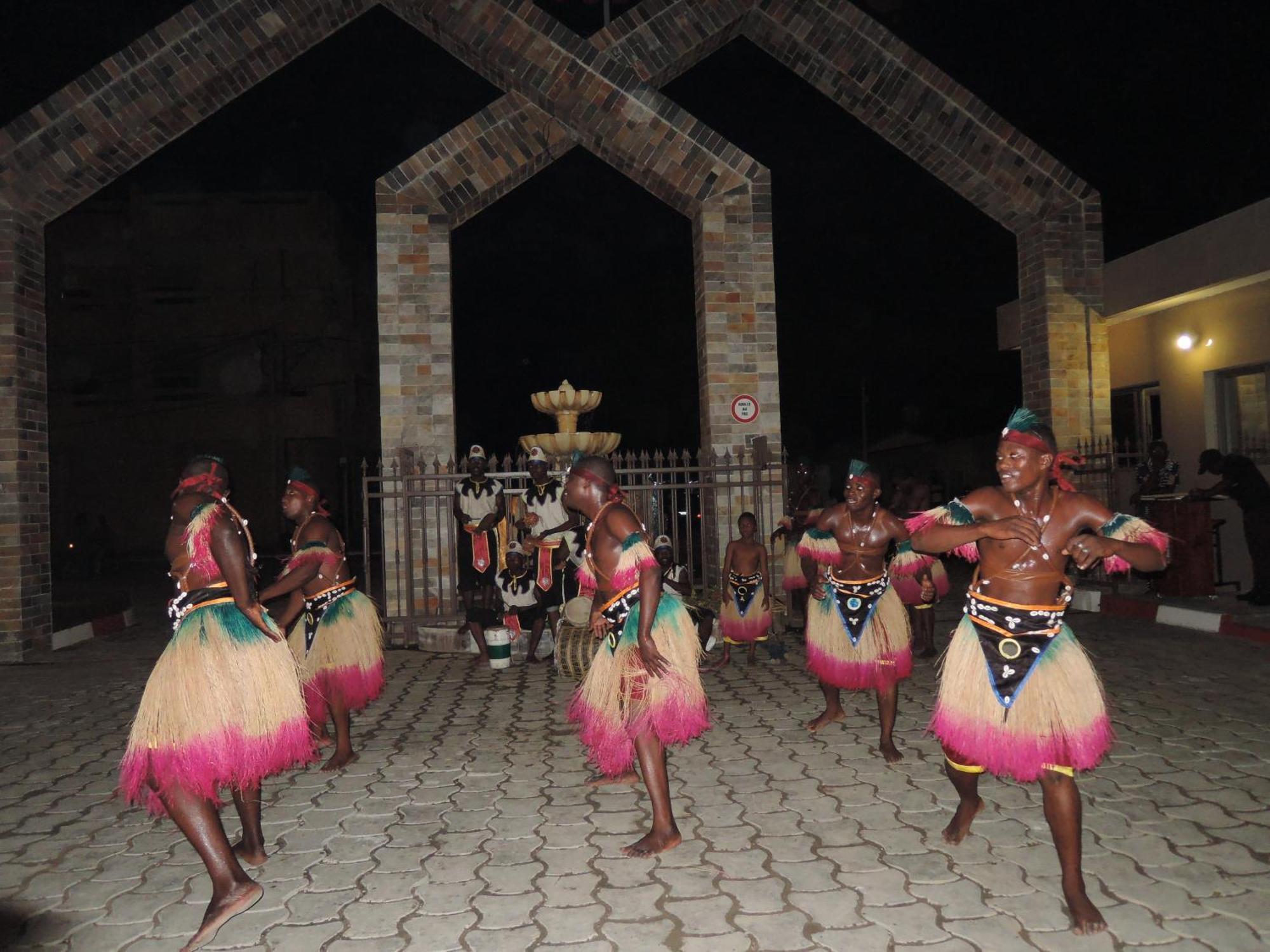 Benin Royal Hotel コトヌー エクステリア 写真