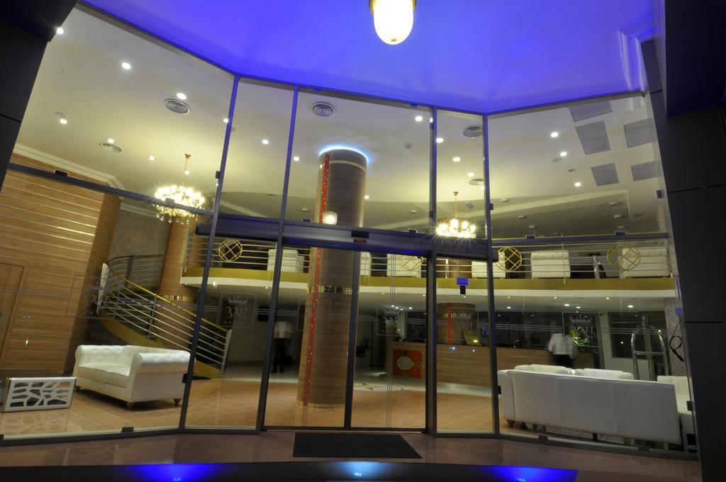 Benin Royal Hotel コトヌー エクステリア 写真