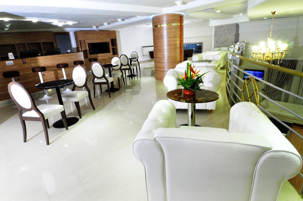 Benin Royal Hotel コトヌー エクステリア 写真