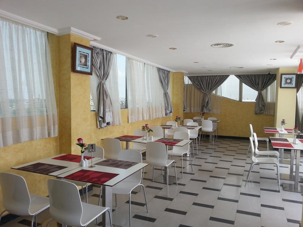 Benin Royal Hotel コトヌー エクステリア 写真