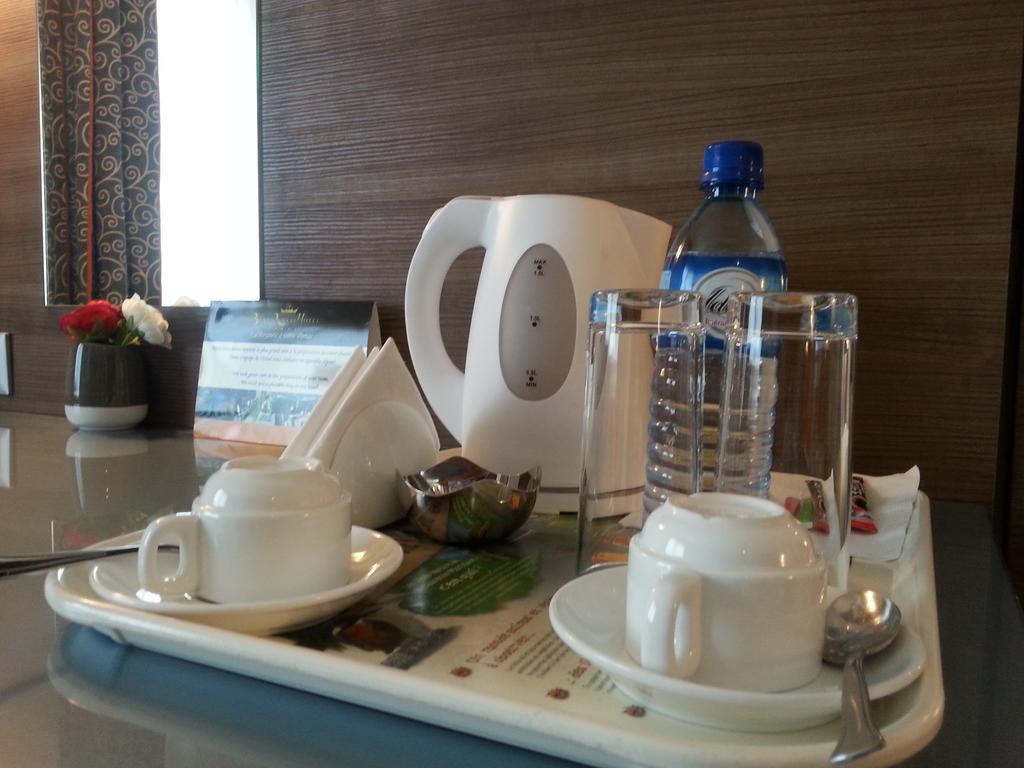 Benin Royal Hotel コトヌー エクステリア 写真